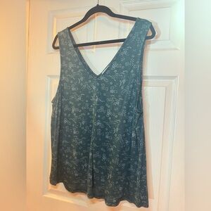 Floral V-Neck Sleeveless Top - Green
